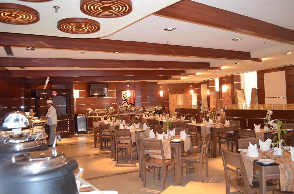 Eastyard Khobar Hotel - Formerly Ramada By Wyndham Khobar Екстер'єр фото