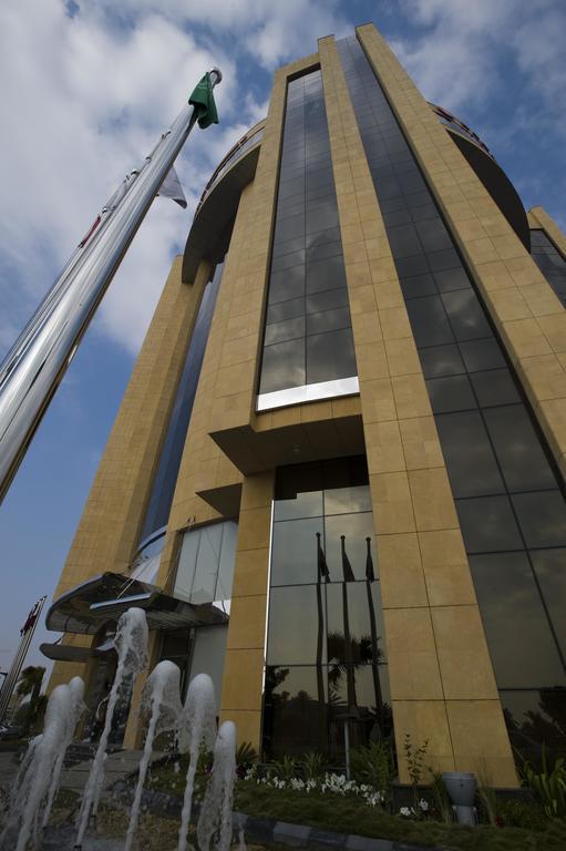 Eastyard Khobar Hotel - Formerly Ramada By Wyndham Khobar Екстер'єр фото