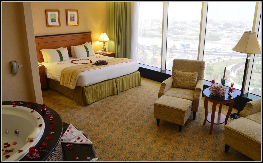 Eastyard Khobar Hotel - Formerly Ramada By Wyndham Khobar Екстер'єр фото