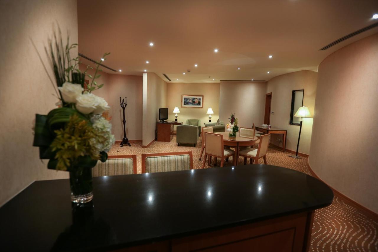 Eastyard Khobar Hotel - Formerly Ramada By Wyndham Khobar Екстер'єр фото