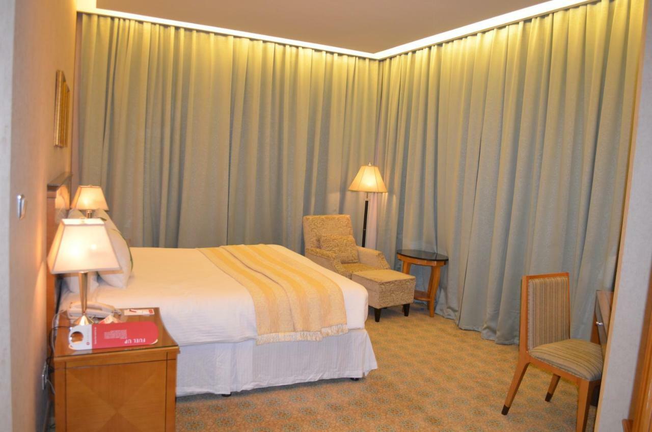 Eastyard Khobar Hotel - Formerly Ramada By Wyndham Khobar Екстер'єр фото
