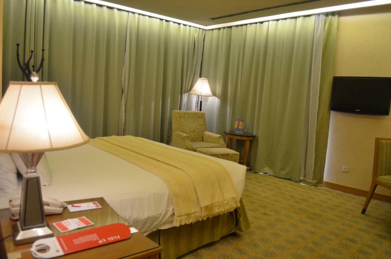 Eastyard Khobar Hotel - Formerly Ramada By Wyndham Khobar Екстер'єр фото